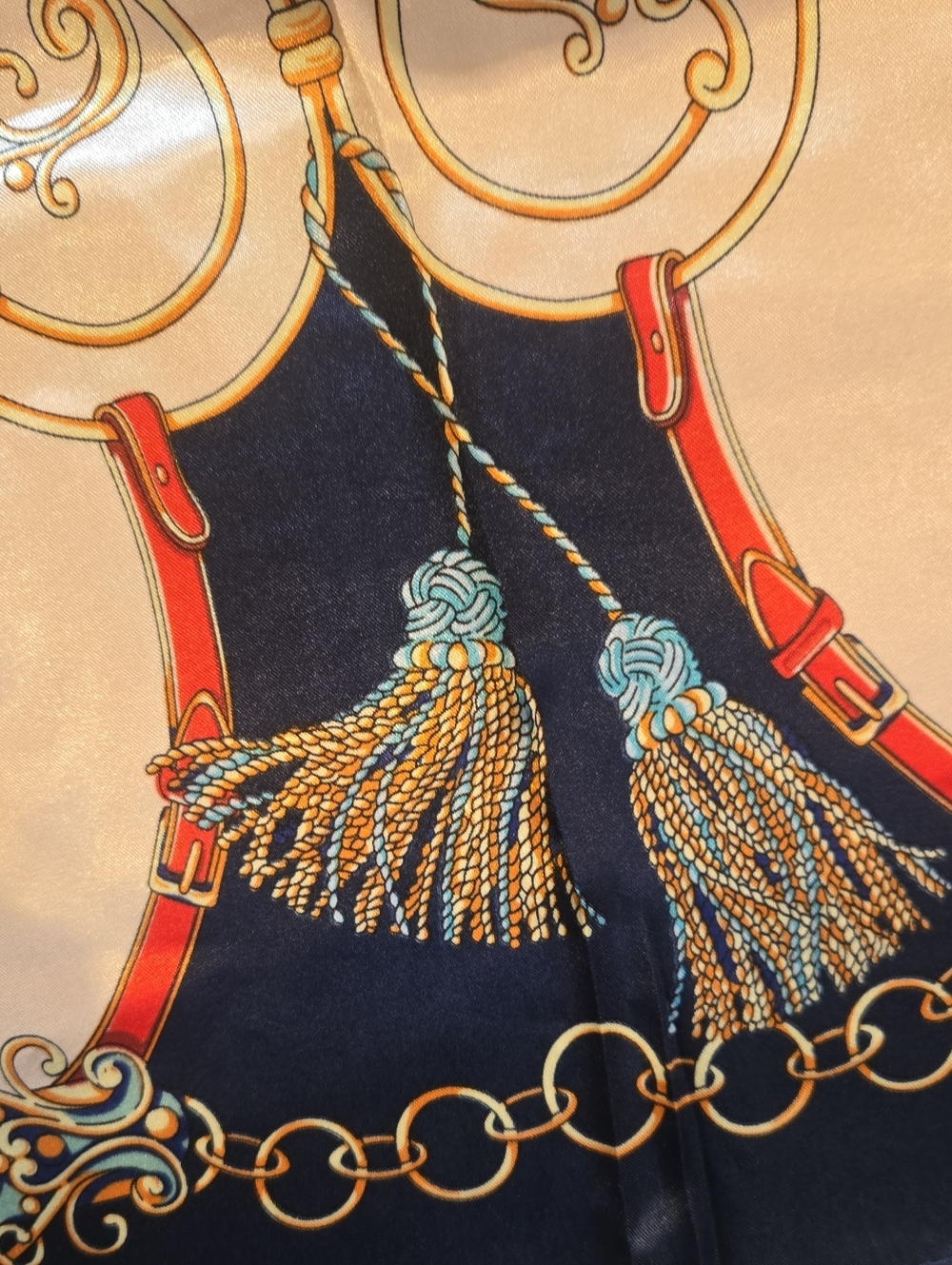 Silky Tassel Design Print Square Scarf - Picture 4 of 5